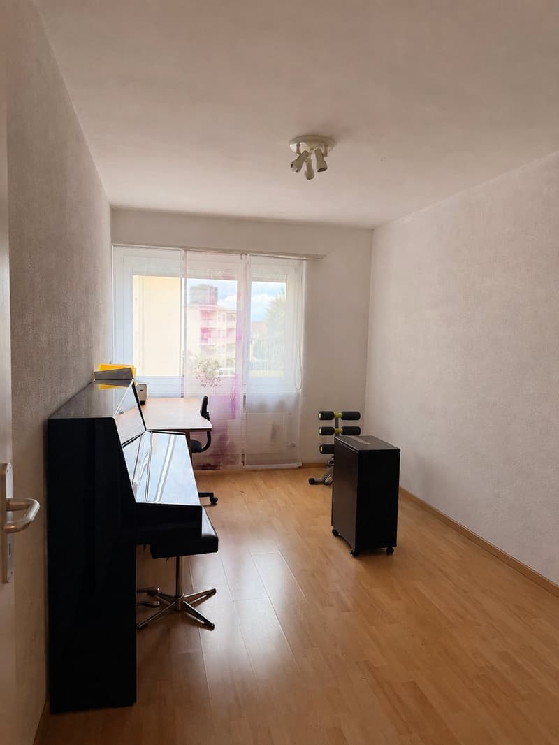 Schöne 4.5 Zimmerwohnung in kinderfreundlicher Umgebung (9)