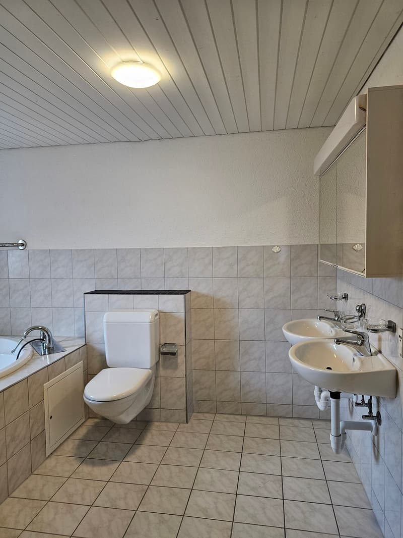 Renovierte 5.5-Zimmerwohnung im Herzen von Herisau (4)