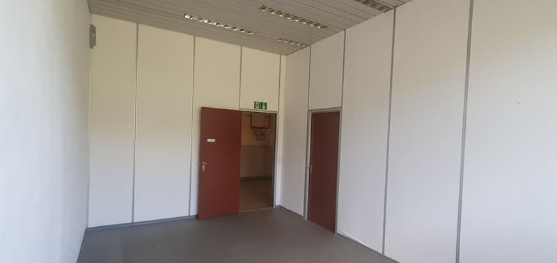 Bureaux de 279 m² à Penthalaz (15)