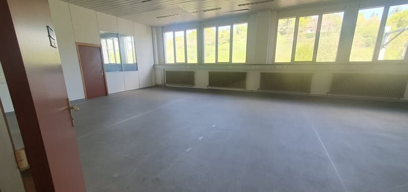 Bureaux de 279 m² à Penthalaz (8)