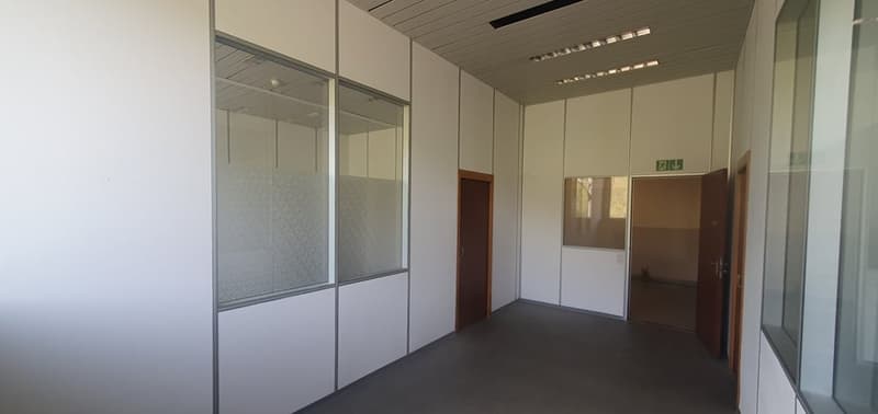 Bureaux de 279 m² à Penthalaz (11)