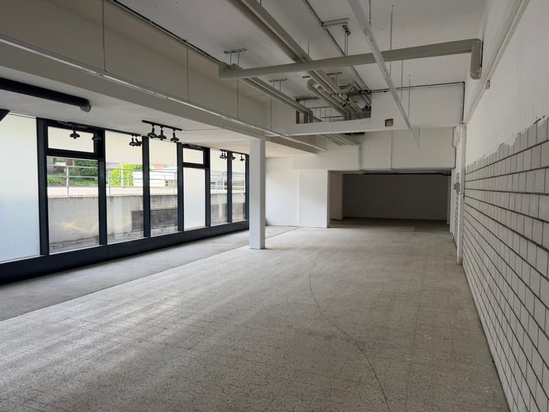 Superficie di vendita attraente a Spiegel vicino a Berna (6)