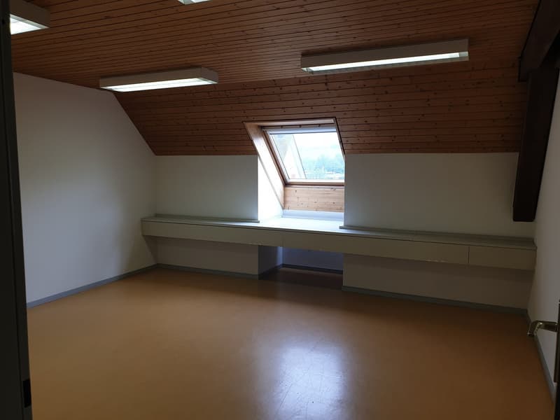 geräumiges Büro an zentraler Lage in Frick (9)