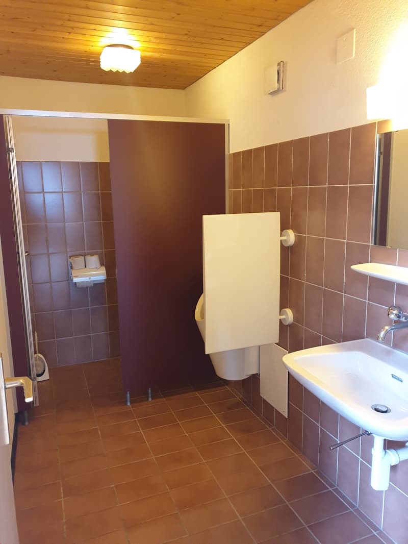 geräumiges Büro an zentraler Lage in Frick (5)