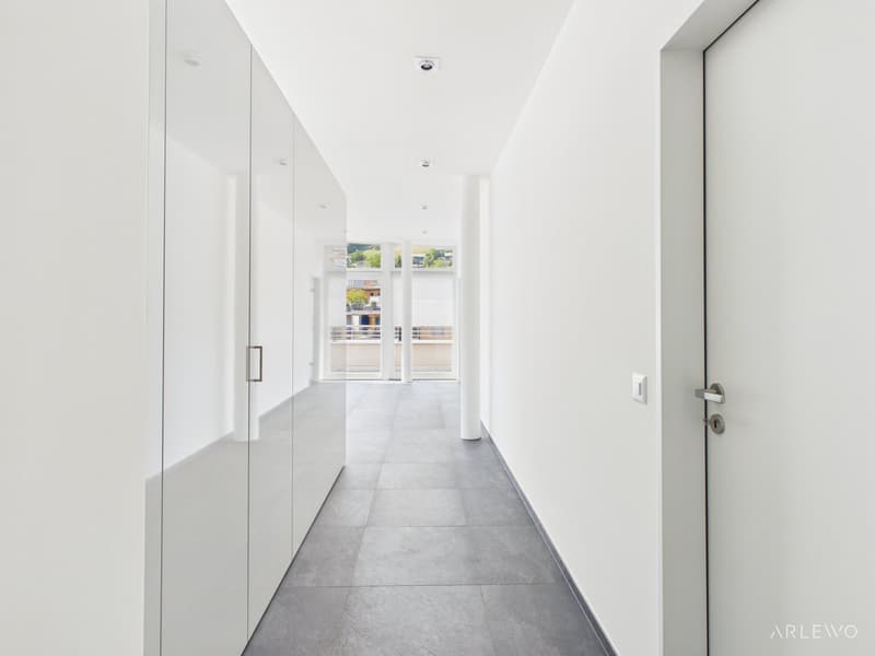 Exquisite 3½-Zimmer-Attikawohnung (108 m2) mit Traumterrasse und Seesicht (3)