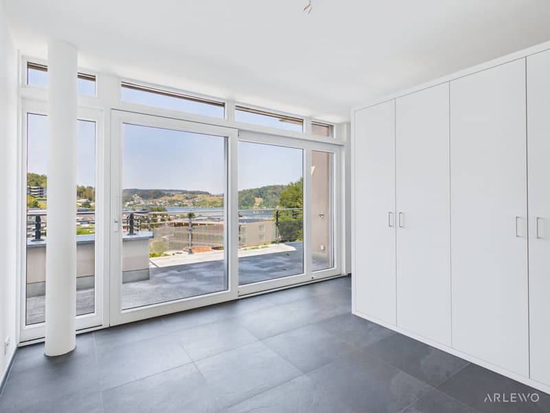 Exquisite 3½-Zimmer-Attikawohnung (108 m2) mit Traumterrasse und Seesicht (5)