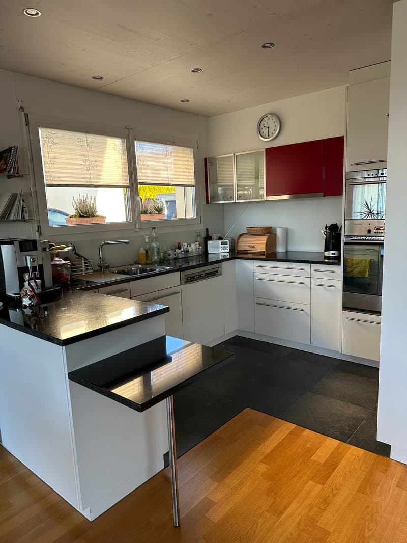 Detached 5 1/2 room single-family house with garage and parking space (9)