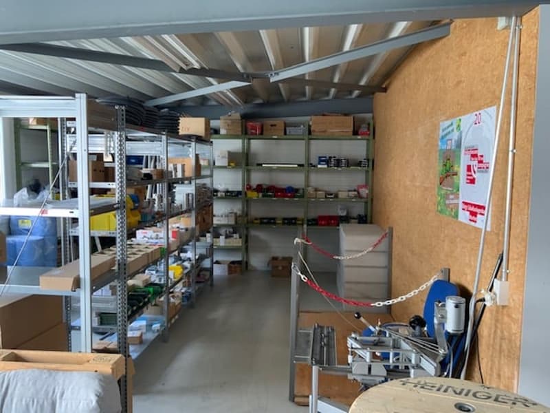 Spazi industriali e uffici ristrutturati in affitto a Murten (19)