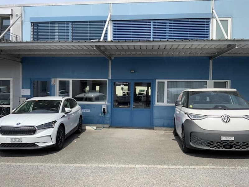 Spazi industriali e uffici ristrutturati in affitto a Murten (3)