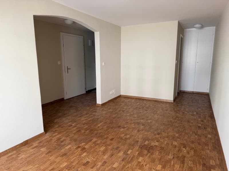 Versatile commercial space in central location (6)
