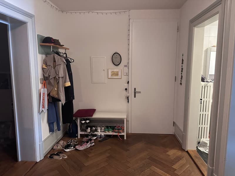 Appartamento di charme di 3,5 locali in un edificio storico nel cuore di Biel - direttamente sulla via dello shopping (12)