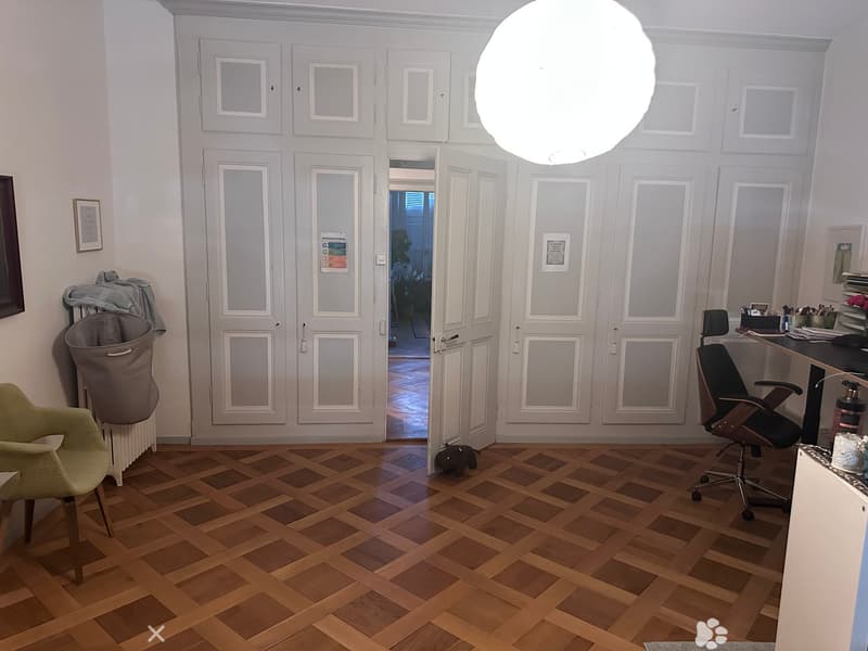 Stillvolle 3.5-Zimmer-Altbauwohnung im Herzen von Biel - direkt bei der Einkaufsmeile (2)