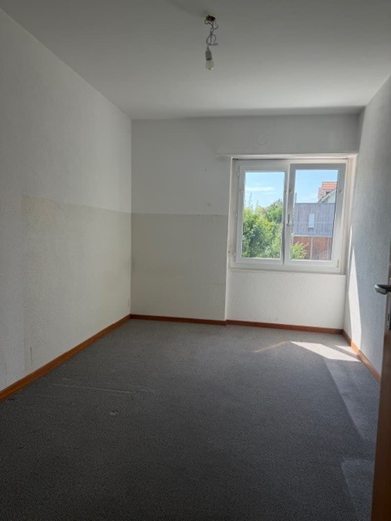 Situé dans un endroit calme et très intéressant en termes de prix - appartement 3,5 pièces (9)