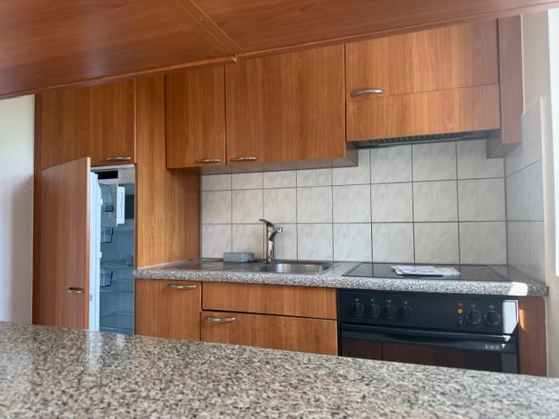 Situé dans un endroit calme et très intéressant en termes de prix - appartement 3,5 pièces (8)