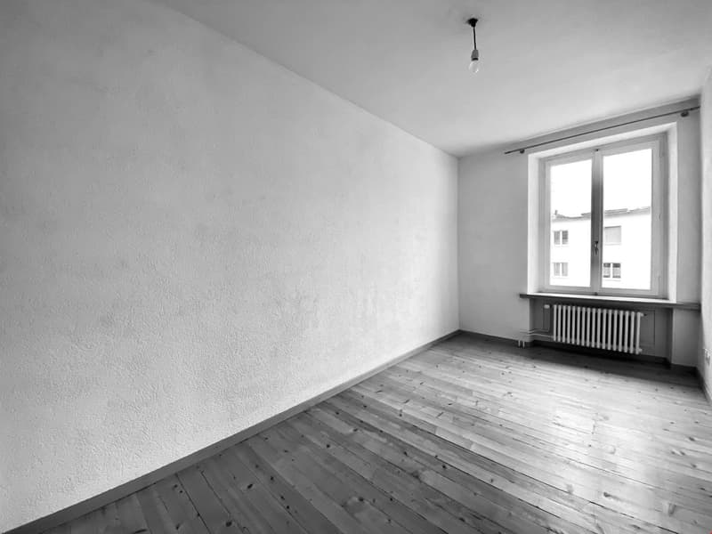 Appartement 2.5 pièces spacieux dans un immeuble ancien, environ 85m2 avec grand balcon (7)
