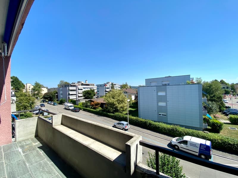 Renovierte 3.5-Zwg mit Balkon im ruhigen Quartier (7)