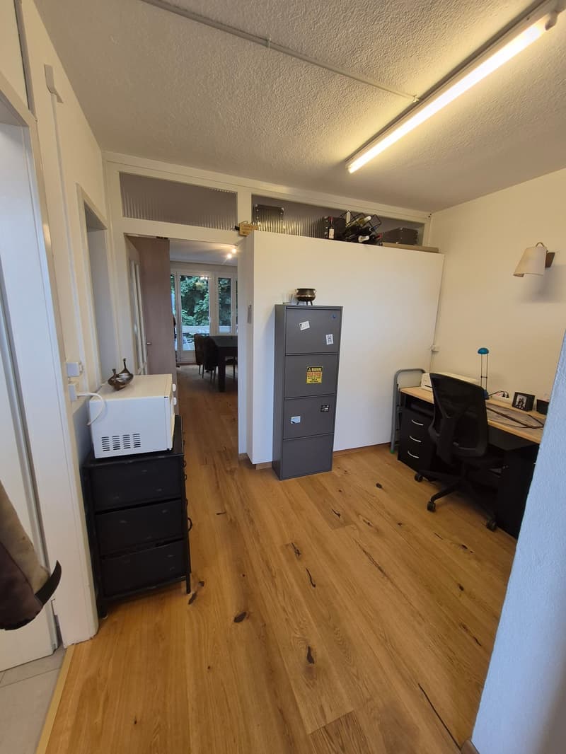 Appartement calme de 3,5 pièces avec balcon à Lyss (BE) (10)