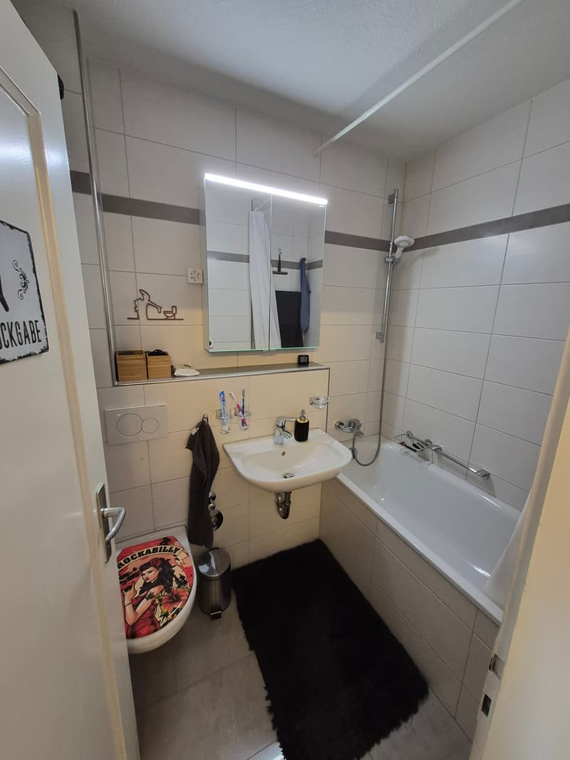 Appartement calme de 3,5 pièces avec balcon à Lyss (BE) (8)