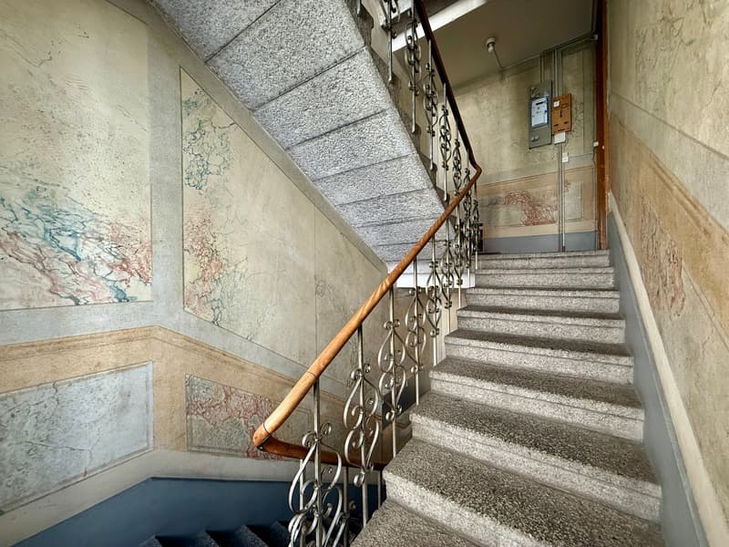 Charmant appartement 3 pièces dans un immeuble ancien avec balcon à Biel – disponible immédiatement (9)