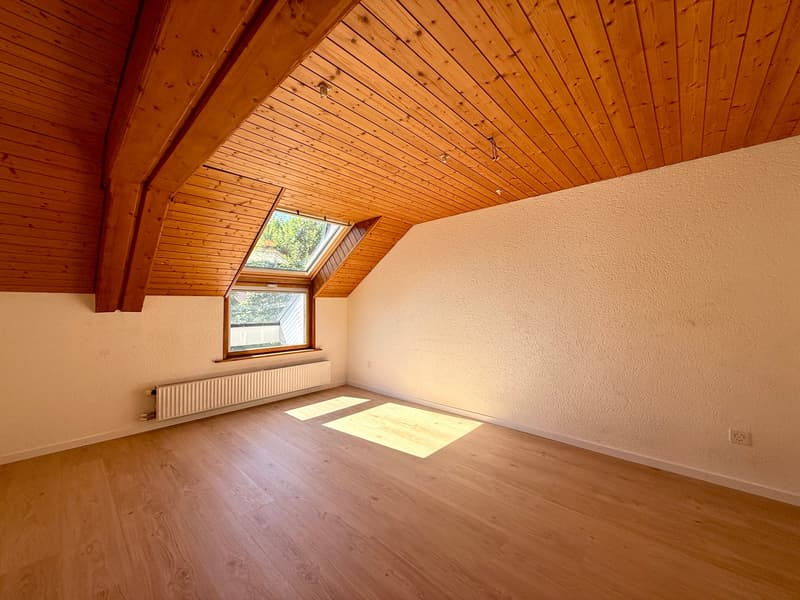 Charmant appartement 3 pièces dans un immeuble ancien avec balcon à Biel – disponible immédiatement (4)