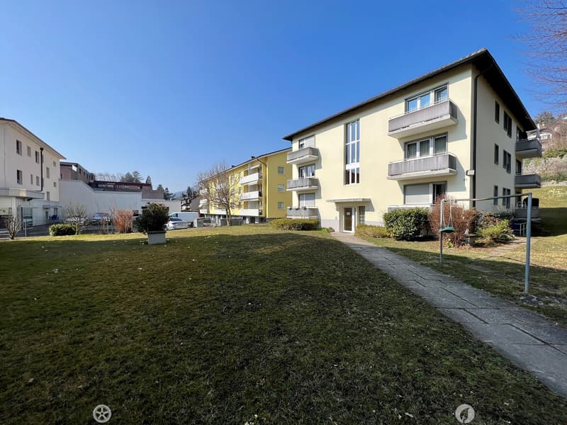 Komplett sanierte 1 1/2-Zwg offene Küche und Balkon (6)