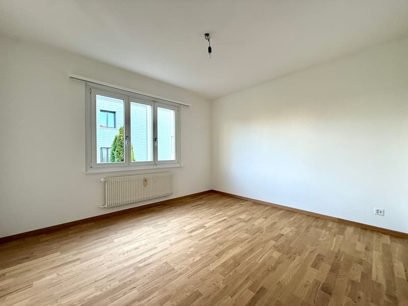 Neu renovierte 4.5 Zwg mit Balkon an ruhiger Lage (3)