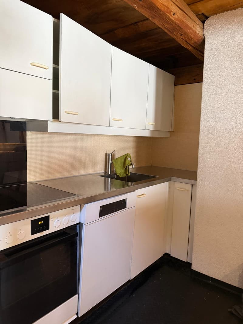 Grosszügige und charmante 3.5-Zimmerwohnung im Stadtzentrum (9)
