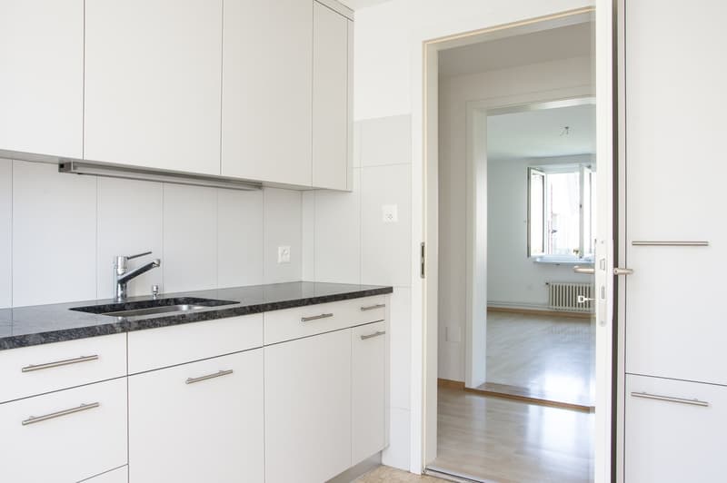Zentral gelegene 4-Zimmer Wohnung (3)