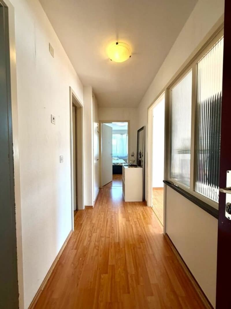 Schöne 3 Zimmer Wohnung im 2 OG (8)