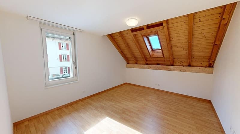Charming 4-room attic apartment in Schüpfen – available from October 2026 (10)