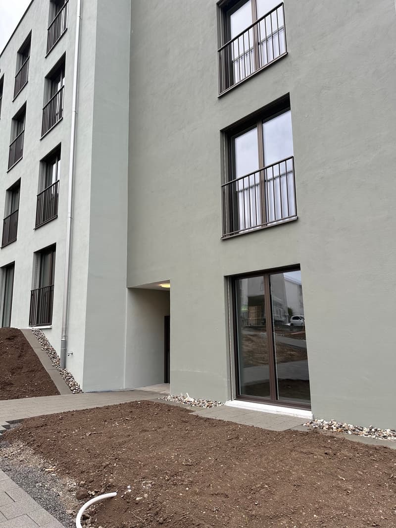 Moderne 4-Zimmer-Neubauwohnung mit Balkon und schöner Aussicht in Uetendorf (21)