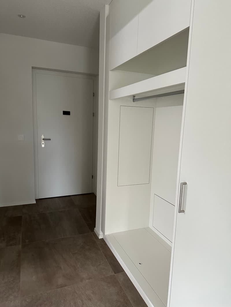 Moderne 4-Zimmer-Neubauwohnung mit Balkon und schöner Aussicht in Uetendorf (16)