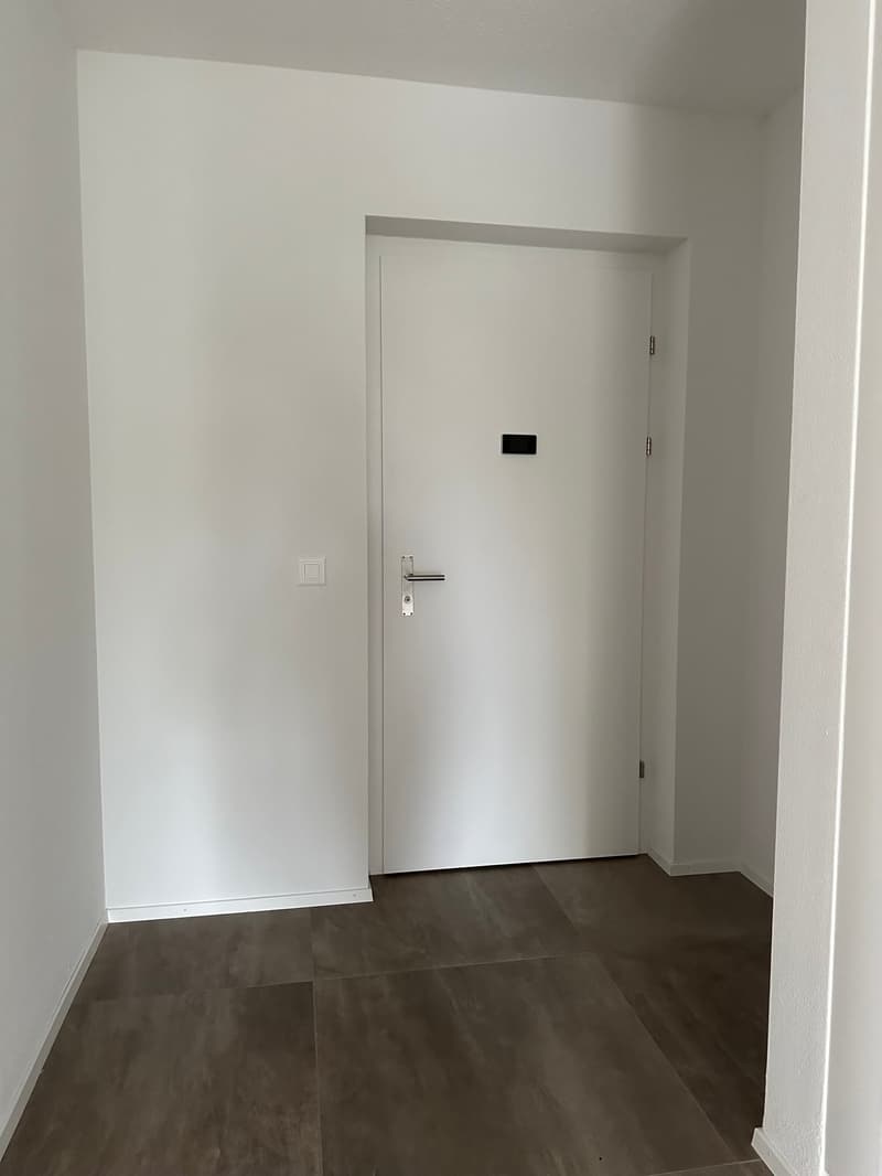 Moderne 4-Zimmer-Neubauwohnung mit Balkon und schöner Aussicht in Uetendorf (19)