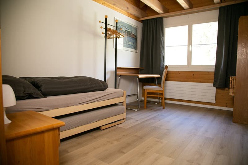 Gemütliche 3-Zimmer-Dachwohnung mit Balkon in Goldiwil b. Thun (6)
