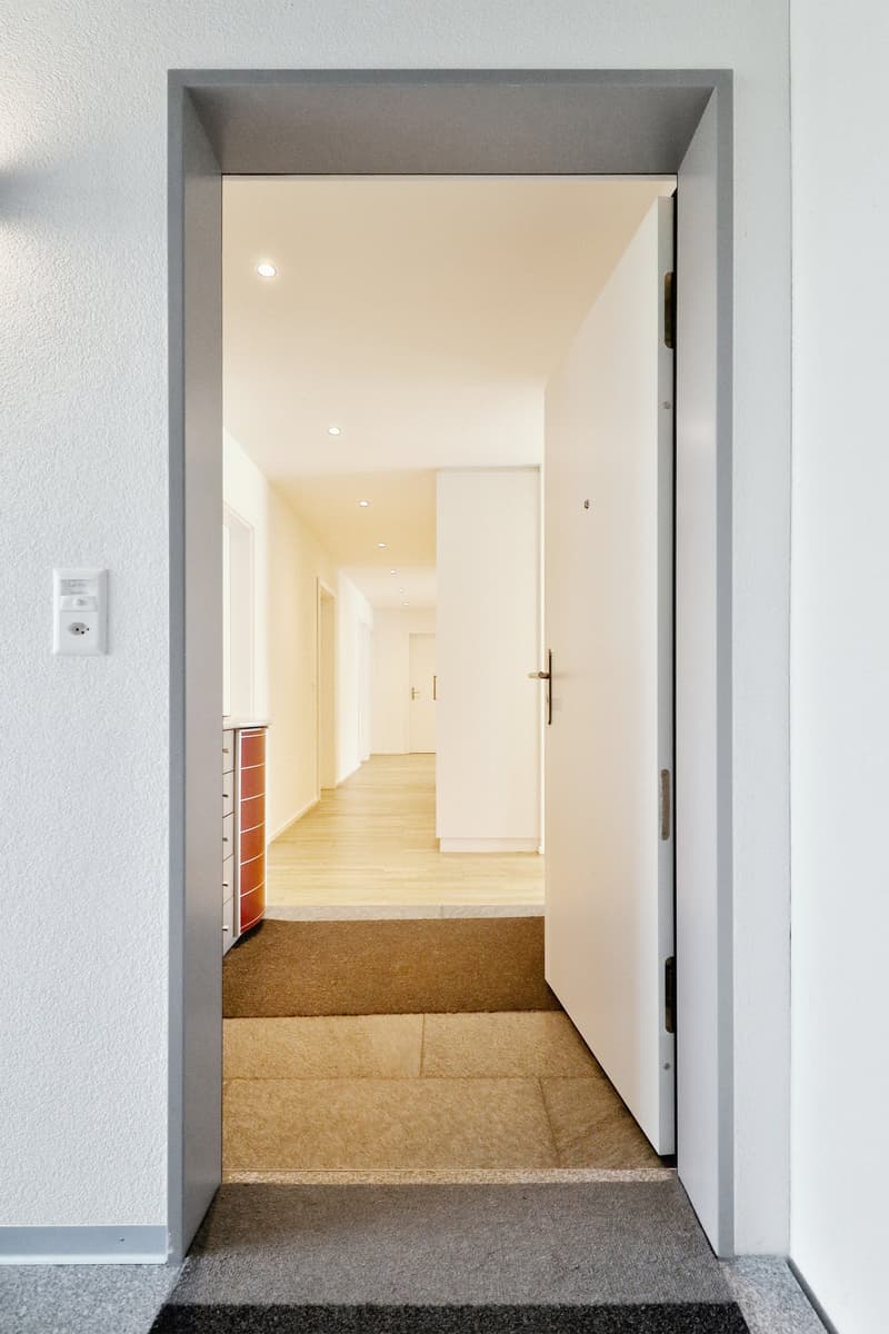 Helle 5.5-Zimmer-Wohnung im modernen Neubau in Kerzers (5)