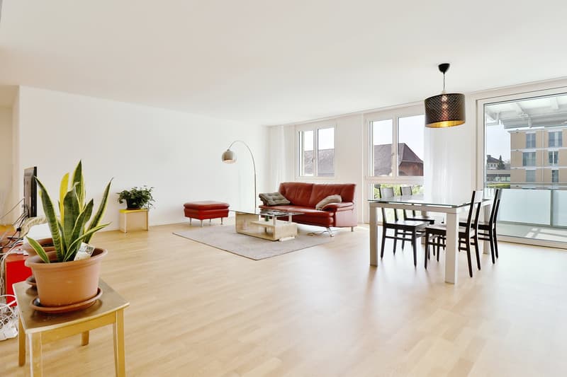 Helle 5.5-Zimmer-Wohnung im modernen Neubau in Kerzers (6)