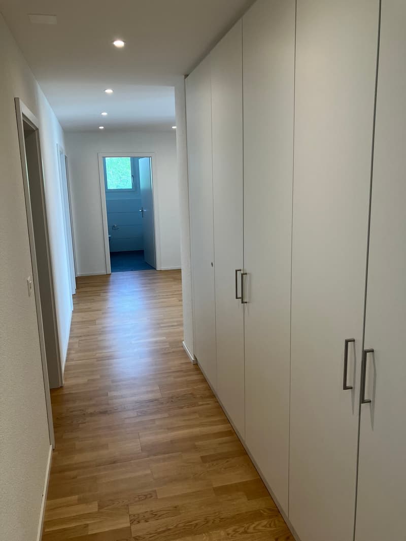 Helle 5.5-Zimmer-Wohnung im modernen Neubau in Kerzers (8)