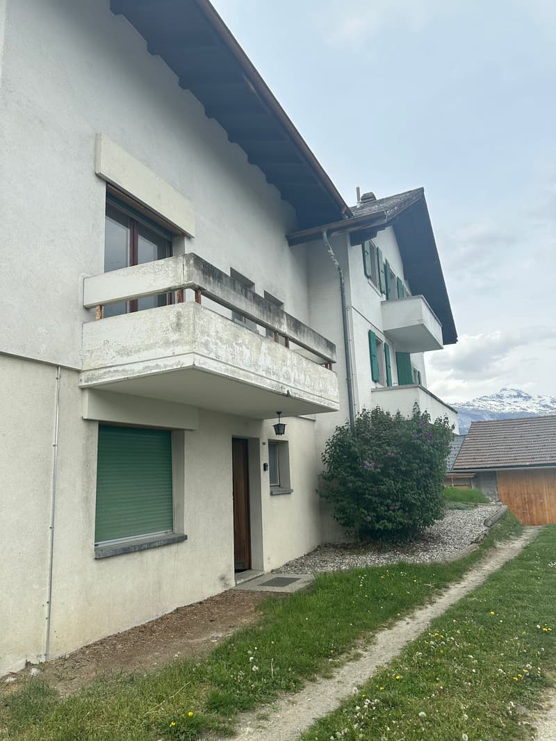 Spacious house to renovate in Haute-Nendaz (5)