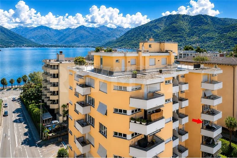 2.5 locali tra lago e centro (4)