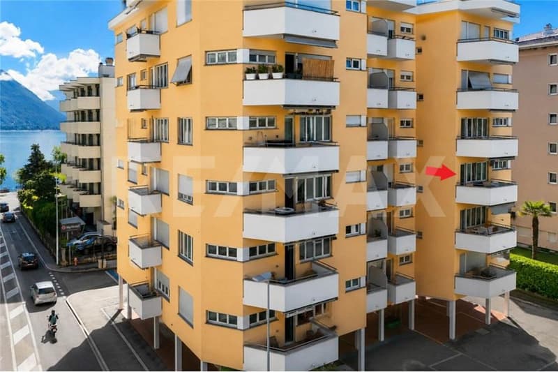 2.5 locali tra lago e centro (1)