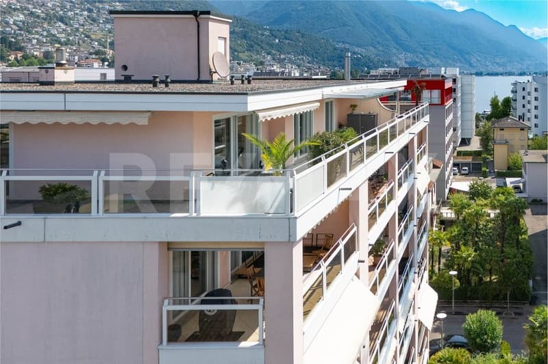 Attico con ampia terrazza (3)