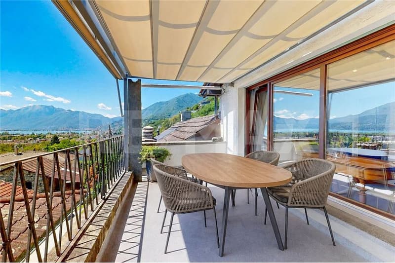 Affascinante casa ticinese con vista lago (1)