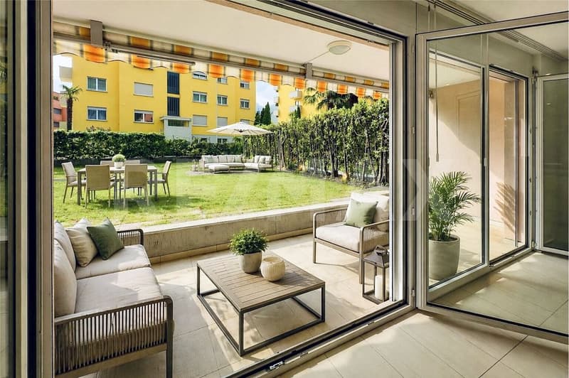 Moderno appartamento di 3.5 locali con giardino vicino ai negozi (1)