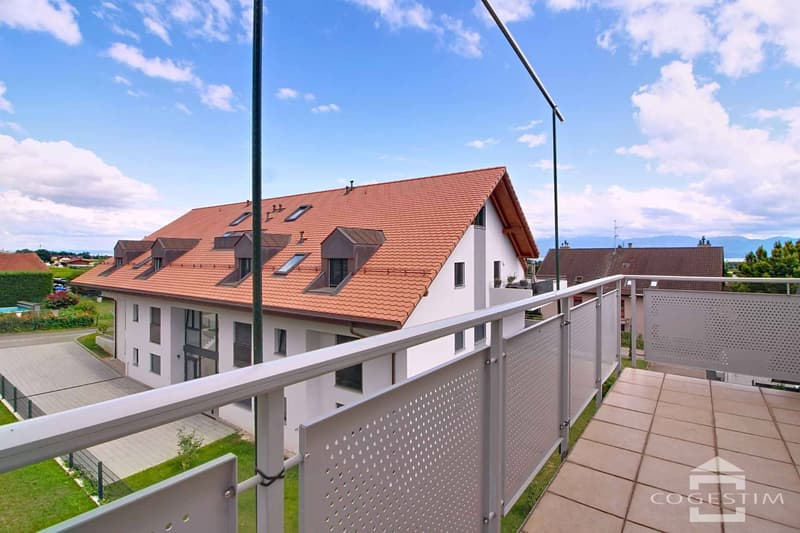 Duplex apartment with lake and Alpine views (8)