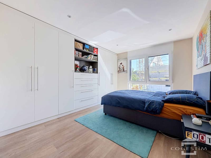 Villa contemporaine de 5.5 pièces avec piscine (11)