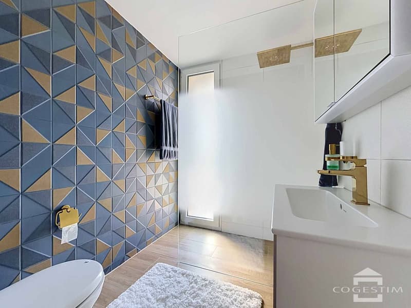 Villa contemporaine de 5.5 pièces avec piscine (12)