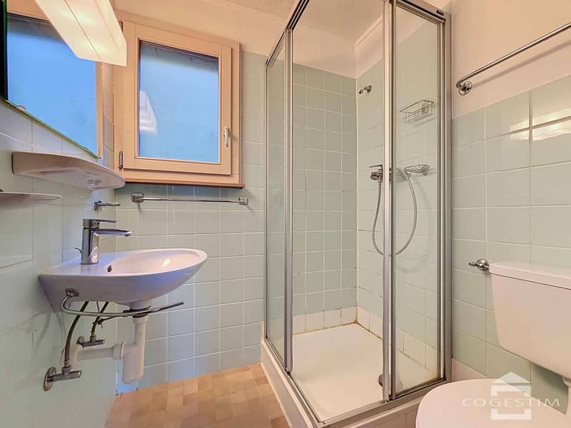 Salle de douche - étage