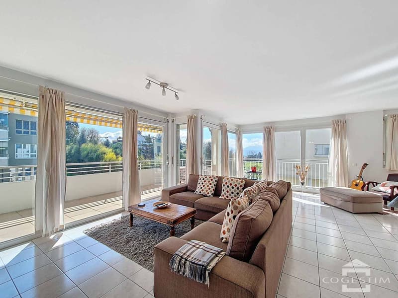 Appartement lumineux de 4,5 pièces à deux pas du Léman (2)