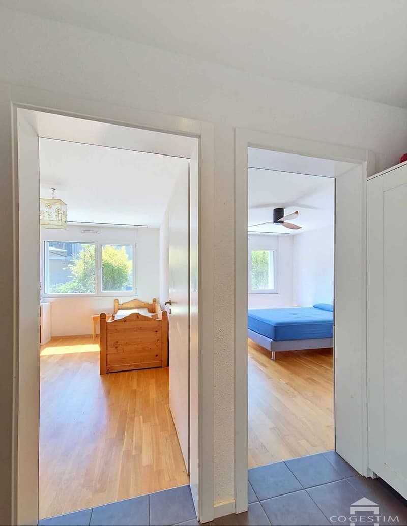 Appartement moderne de 4.5 pièces avec de généreux espaces extérieurs (7)