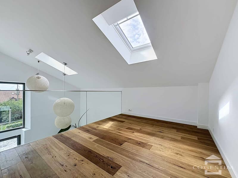 Maison de village mitoyenne de 6.5 pièces entièrement rénovée (9)